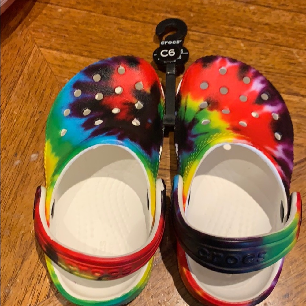 New children’s crocs NWOT
